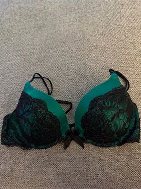 Victorias Secret Very Sexy Plunge Bra